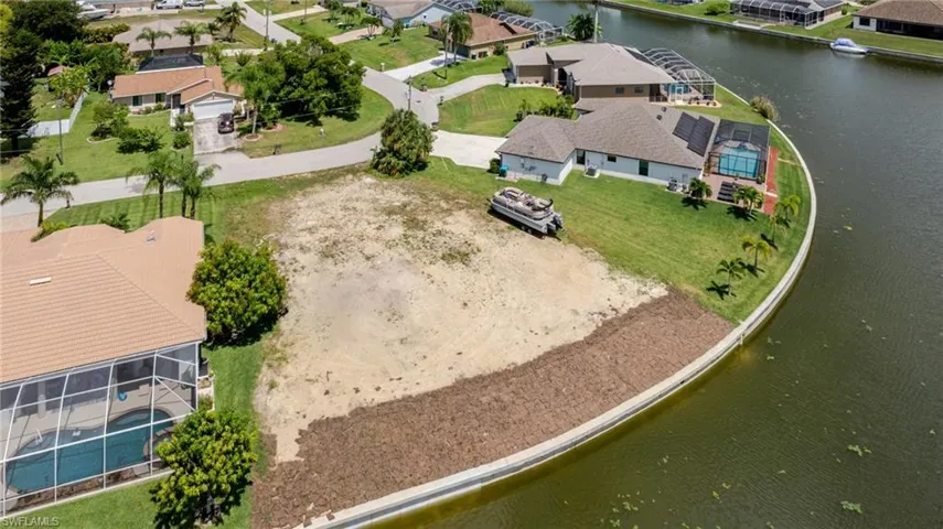 506 Ne 21st Pl, Cape Coral, Florida 33909