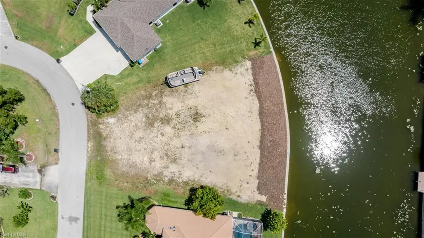 506 Ne 21st Pl, Cape Coral, Florida 33909