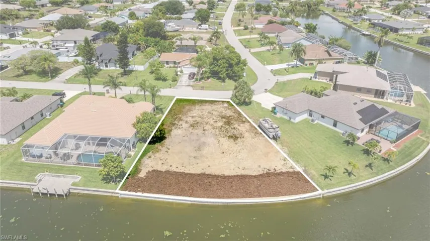 506 Ne 21st Pl, Cape Coral, Florida 33909