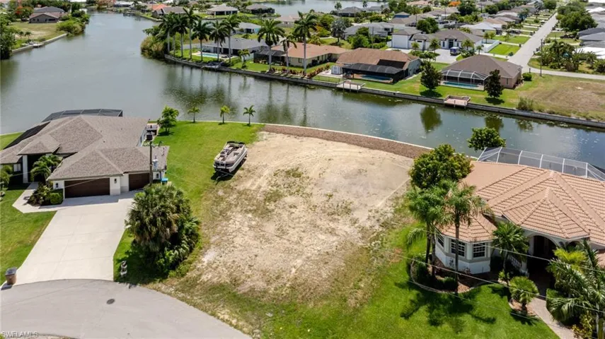 506 Ne 21st Pl, Cape Coral, Florida 33909