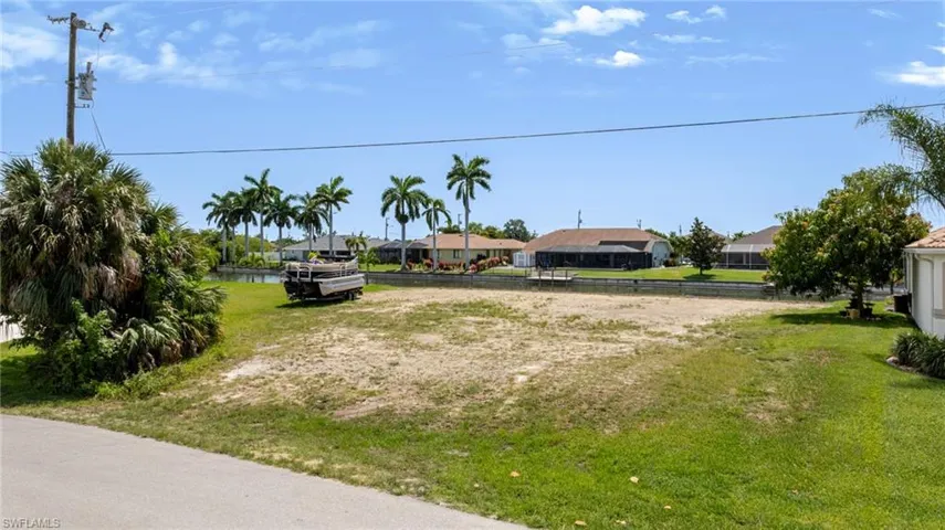 506 Ne 21st Pl, Cape Coral, Florida 33909