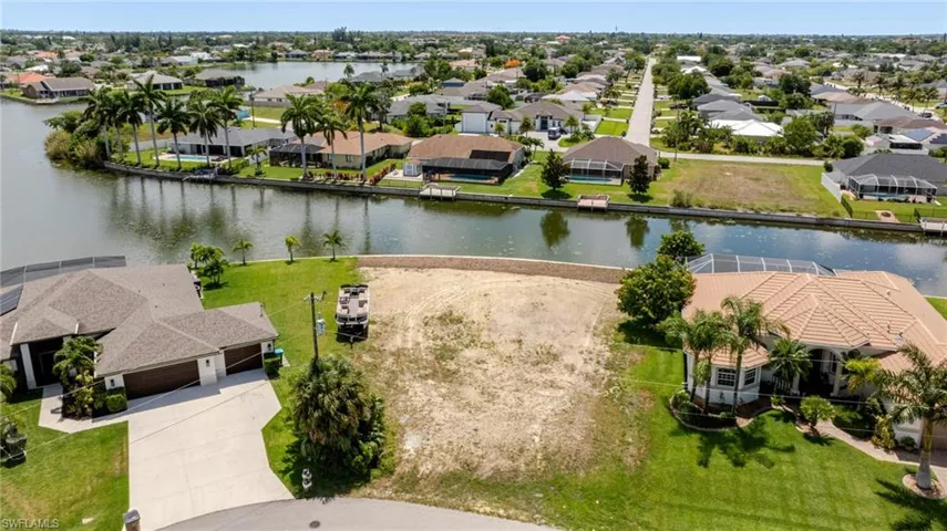 506 Ne 21st Pl, Cape Coral, Florida 33909