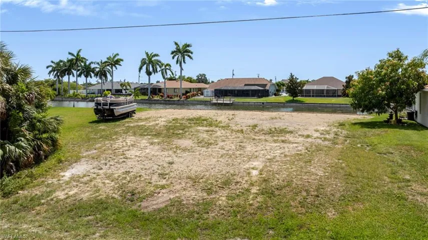 506 Ne 21st Pl, Cape Coral, Florida 33909