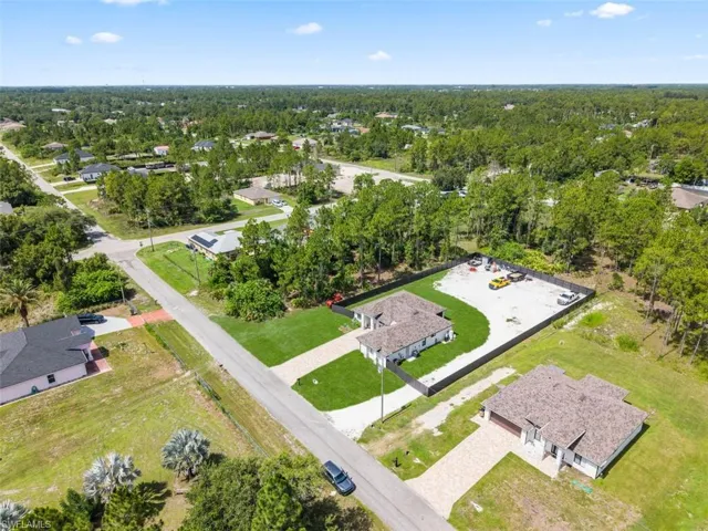 1003 Hibiscus Ave, Lehigh Acres, Florida 33972