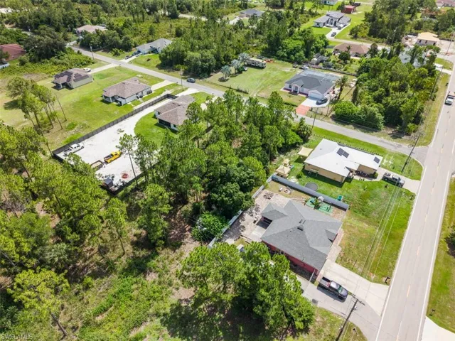 1003 Hibiscus Ave, Lehigh Acres, Florida 33972