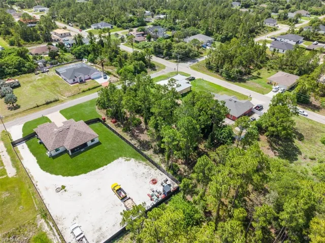 1003 Hibiscus Ave, Lehigh Acres, Florida 33972