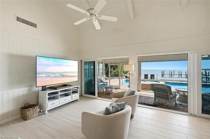 15153 Captiva Dr, Captiva, Florida 33924