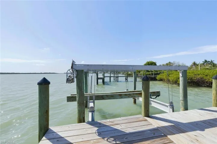 15153 Captiva Dr, Captiva, Florida 33924
