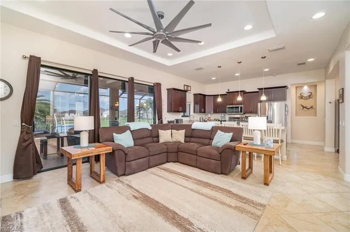 220 Nw 26th Pl, Cape Coral, Florida 33993