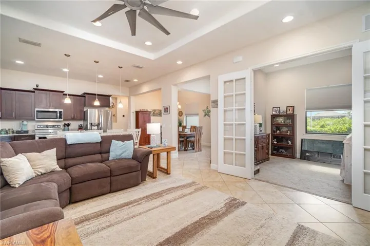 220 Nw 26th Pl, Cape Coral, Florida 33993