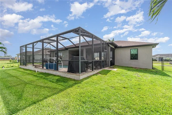 220 Nw 26th Pl, Cape Coral, Florida 33993