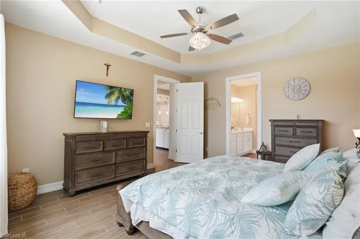 28009  Longboat Key  RUN, Bonita Springs, FL 34135