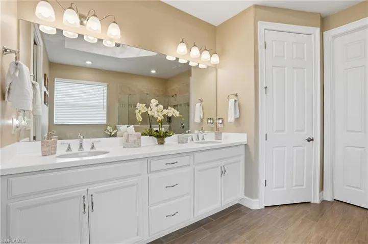 28009  Longboat Key  RUN, Bonita Springs, FL 34135