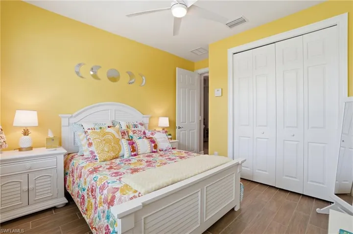 28009  Longboat Key  RUN, Bonita Springs, FL 34135