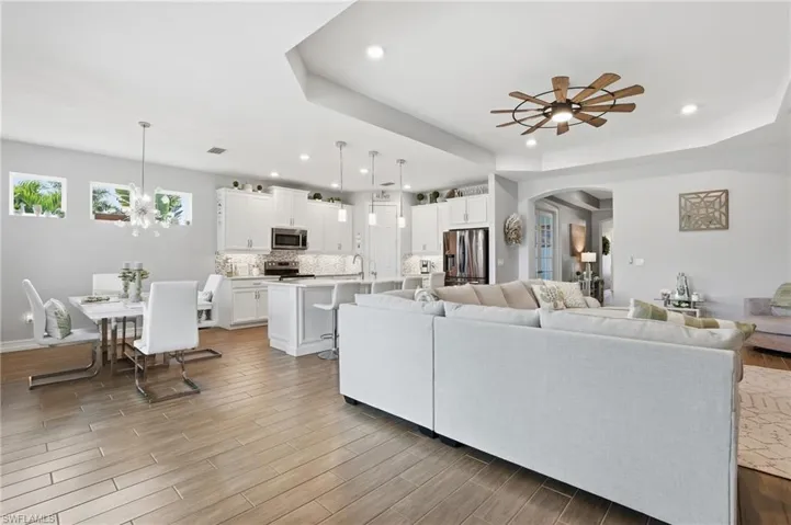28009  Longboat Key  RUN, Bonita Springs, FL 34135
