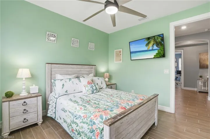 28009  Longboat Key  RUN, Bonita Springs, FL 34135