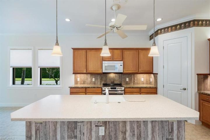 1330  Manado  DR, Naples, FL 34113