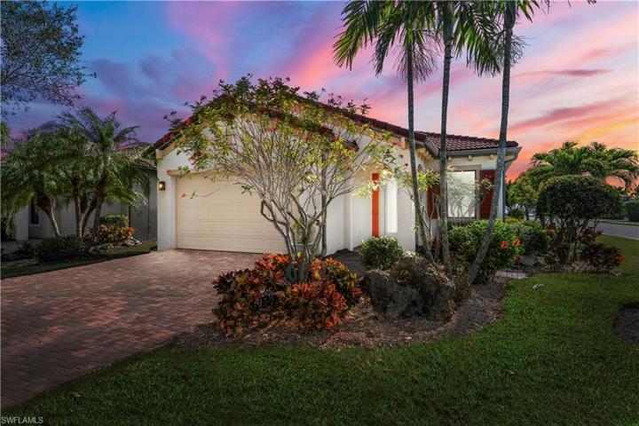1330  Manado  DR, Naples, FL 34113