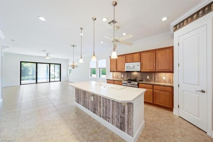 1330  Manado  DR, Naples, FL 34113
