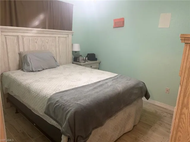 Guest bedroom 1