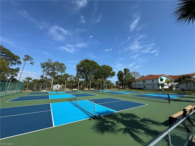 Pickleball Courts
