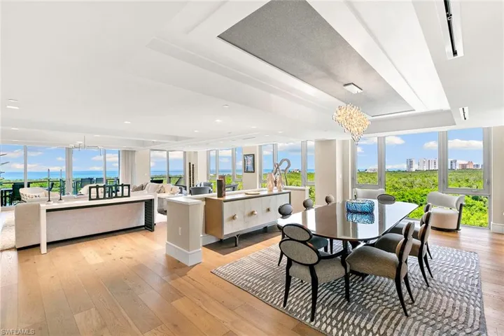 6897 Grenadier Blvd 704, Naples, Florida 34108
