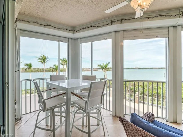 Lanai water view