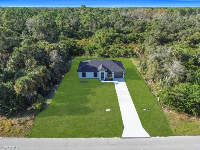 644 Woodcrest Dr, Lehigh Acres, Florida 33972