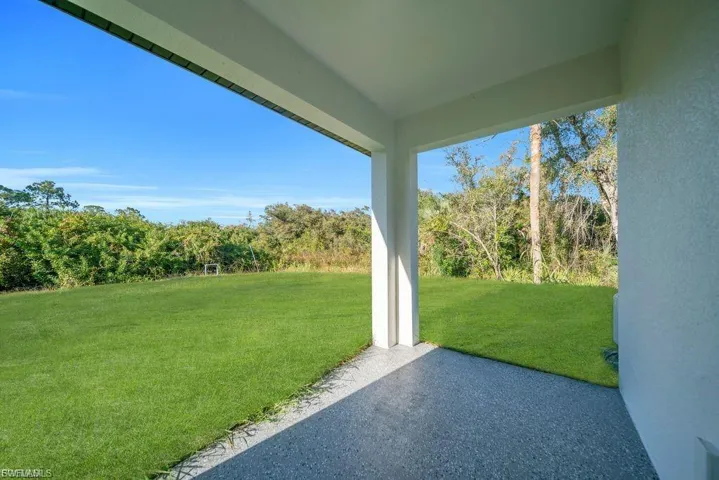 644 Woodcrest Dr, Lehigh Acres, Florida 33972