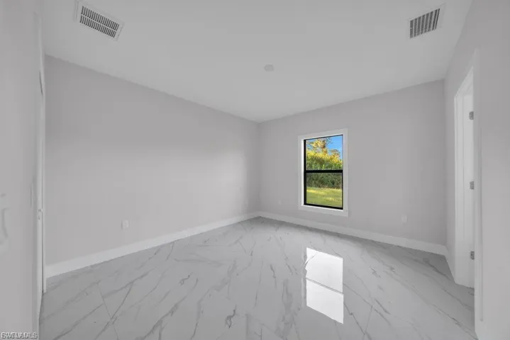 644 Woodcrest Dr, Lehigh Acres, Florida 33972