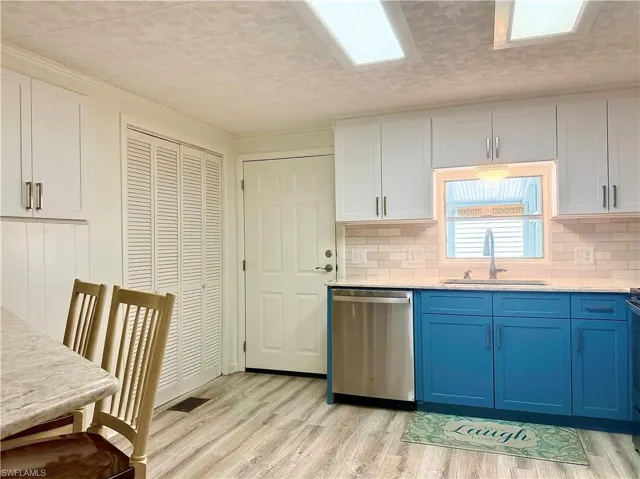 22  Turquoise  AVE, Naples, FL 34114