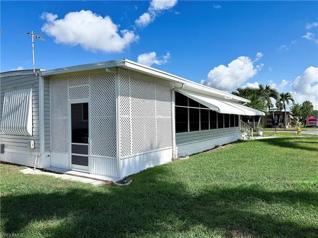 22  Turquoise  AVE, Naples, FL 34114