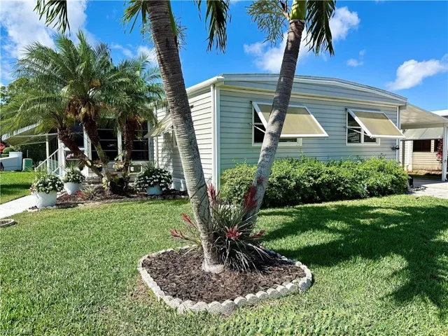 22  Turquoise  AVE, Naples, FL 34114