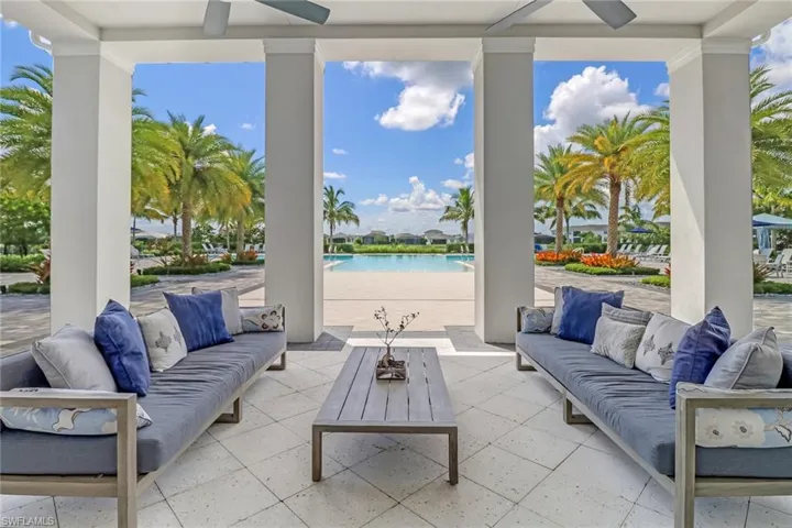 9248  Cayman  DR, Naples, FL 34114