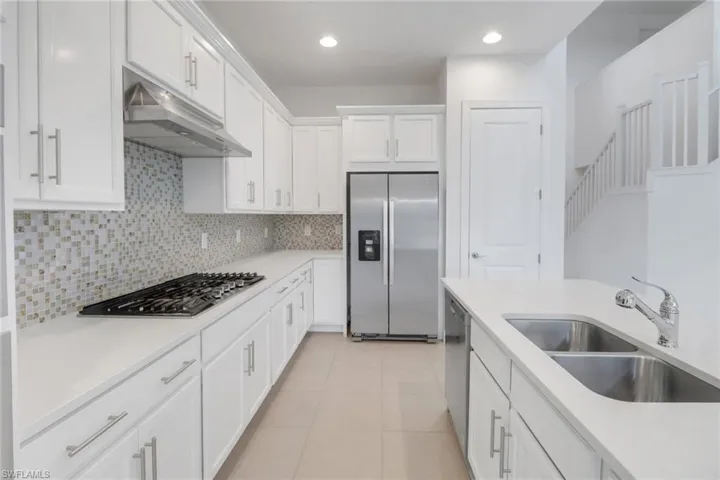 9248  Cayman  DR, Naples, FL 34114