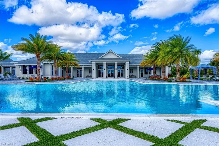 9248  Cayman  DR, Naples, FL 34114