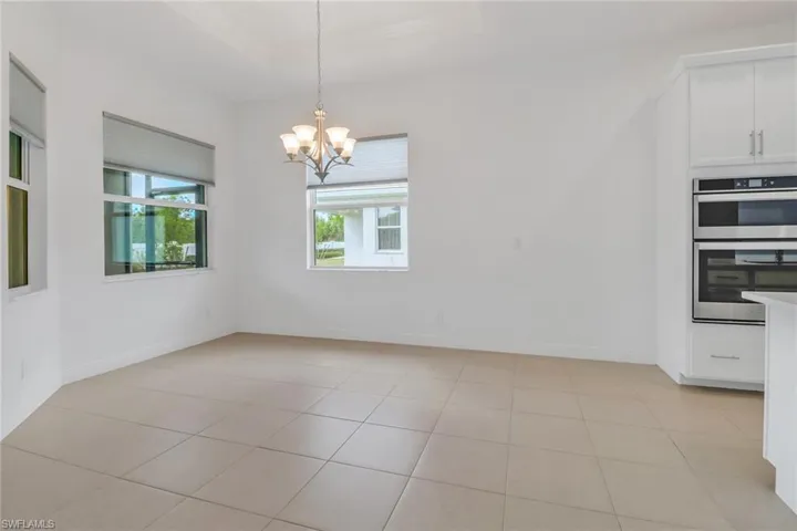 9248  Cayman  DR, Naples, FL 34114
