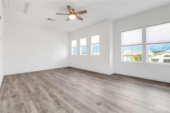9248  Cayman  DR, Naples, FL 34114