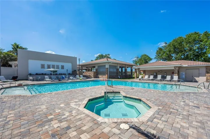 Community Pool & Spa