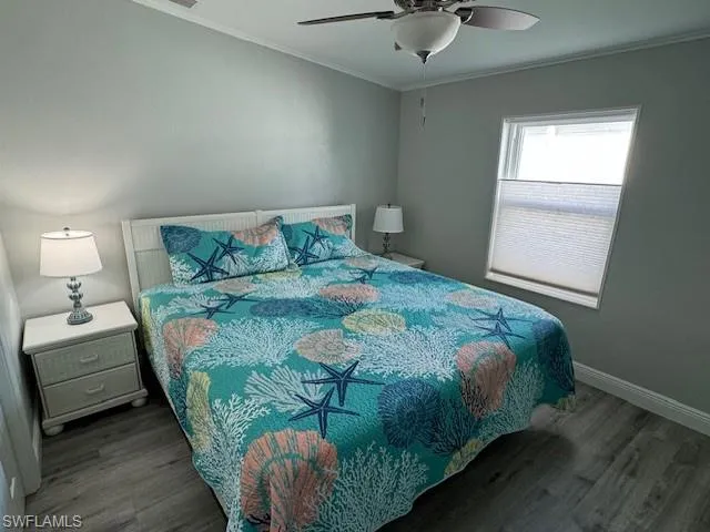 2nd bedroom, Queen bed