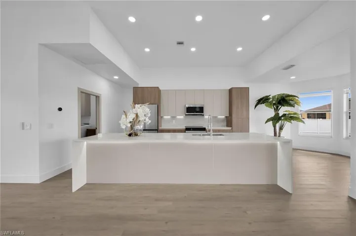 3330 Nw 5th Ter, Cape Coral, Florida 33993