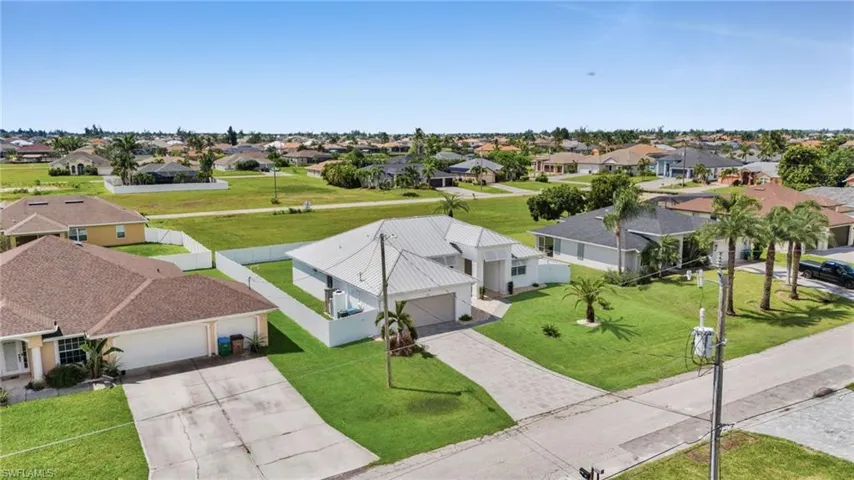3330 Nw 5th Ter, Cape Coral, Florida 33993