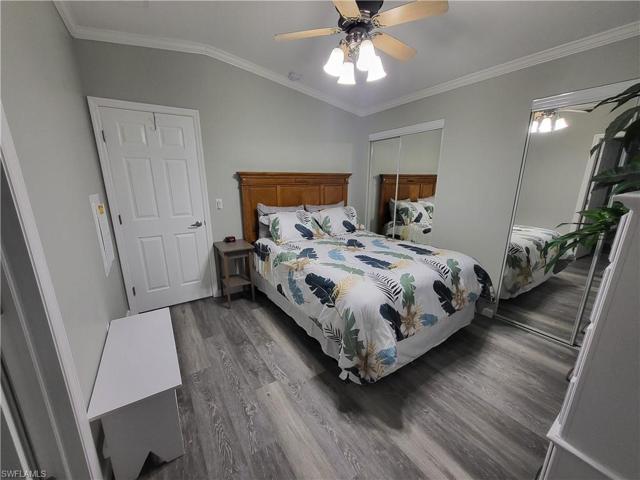 Master bedroom queen bedroom and own bath