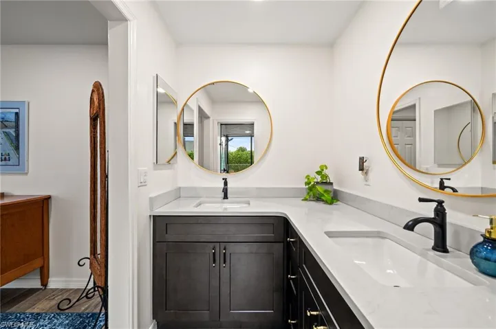 Master Bath with plenty of space