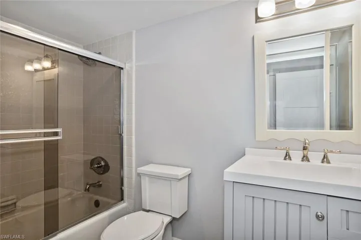 2nd Guest Bathroom, renovated, new fixtures