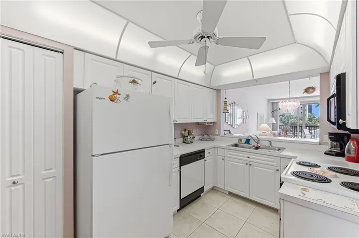 4421 Bay Beach Ln 623, Fort Myers Beach, Florida 33931