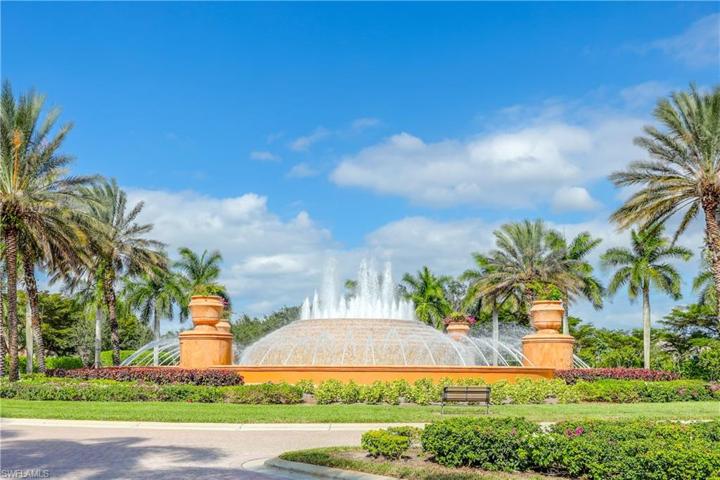 Fountain at entry to the Chiasso neighborhood within Fiddlers Creek