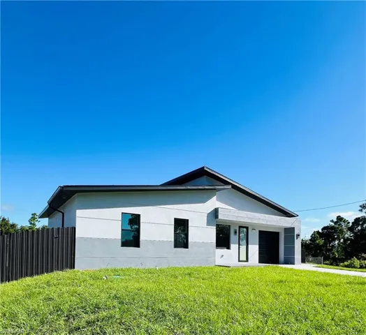 1131  Fogia E ST, Lehigh Acres, FL 33974
