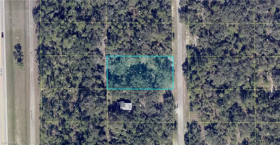 1911 Robert AVE, LEHIGH ACRES FL 33972