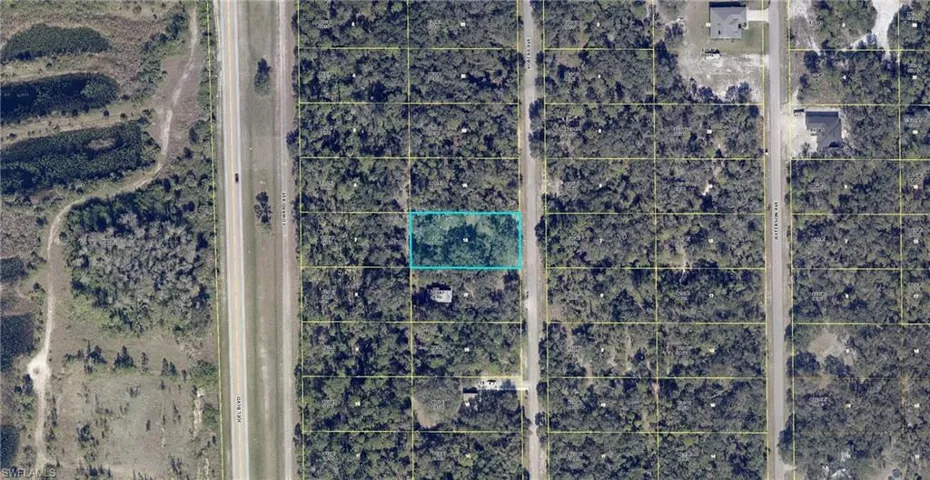 1911 Robert AVE, LEHIGH ACRES FL 33972